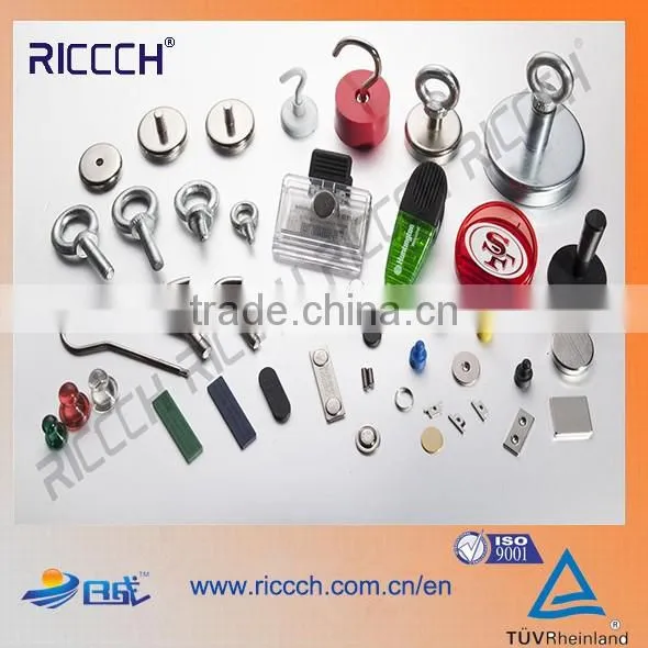 Strong Rubber Coated Flexible Magnet With Handle For Auto Decoratione