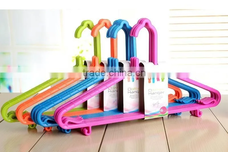 colorful plastic clothes hanger/pp cloth hanger