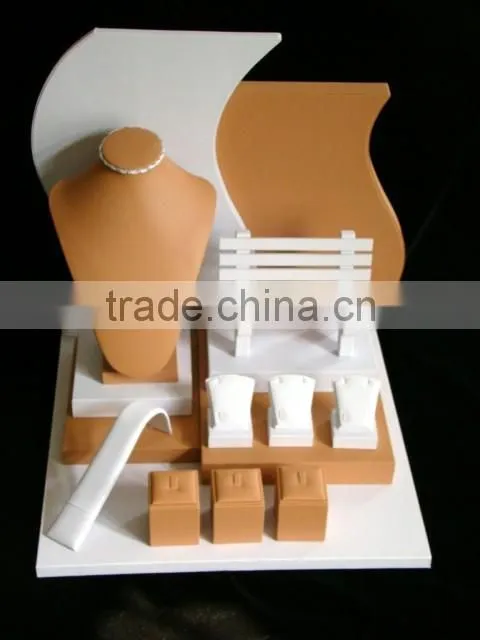 2016 custom luxurious counter jewelry display stand suit