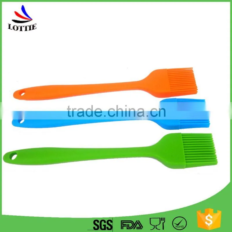100% Food Grade Personalized Baking kitchen silicone Christmas pastry spatula kids silicone spatula