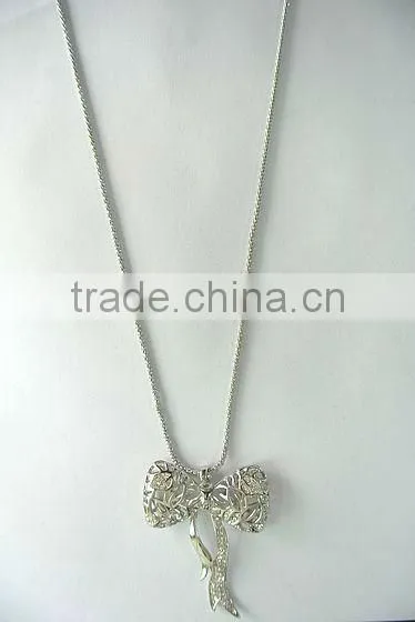 swan pearl pendant necklace