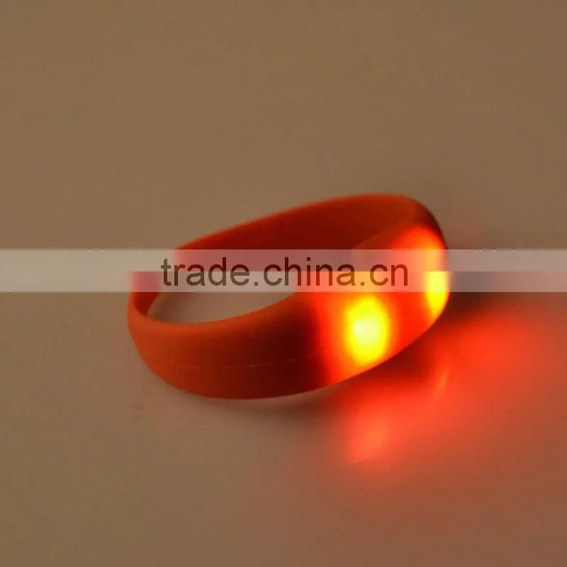 2016 new products motion activated led bracelet