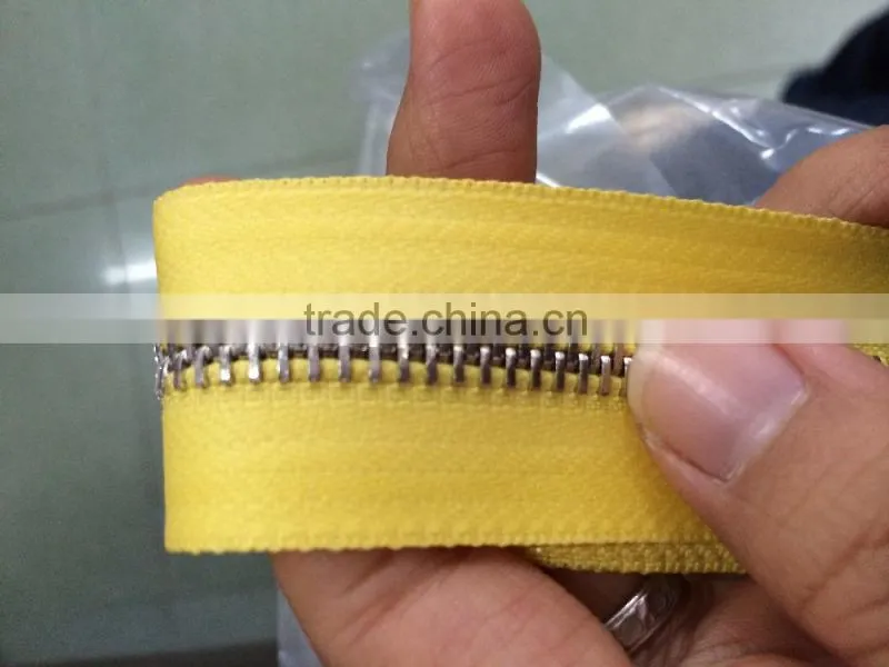 2015 NO.7size colored nylon zippers wholesale by zipper manufacturer