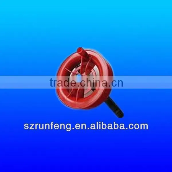 Plastic kite line plate