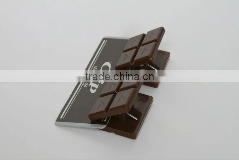 2014 hot sellplastic hanging clip, colorful plastiac clips plastic retaining clips and Popular with the young man