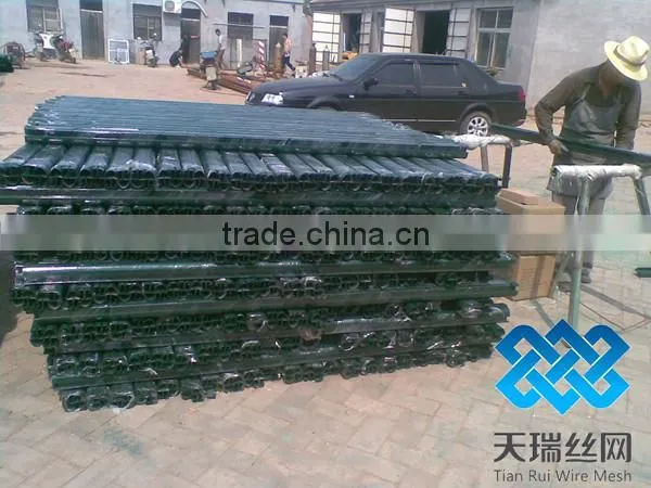 Europe welded triangle bending fence /welded folding fence