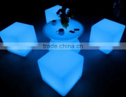 PE material plastic waterproof color changing led cube lighting