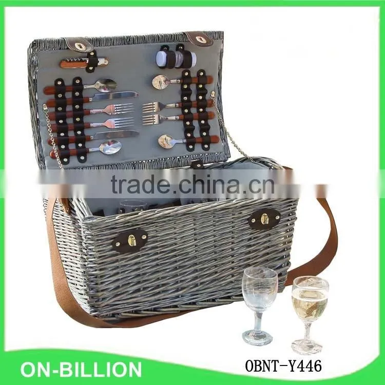 Hot sale large fashion classic wicker picnic basket with plates