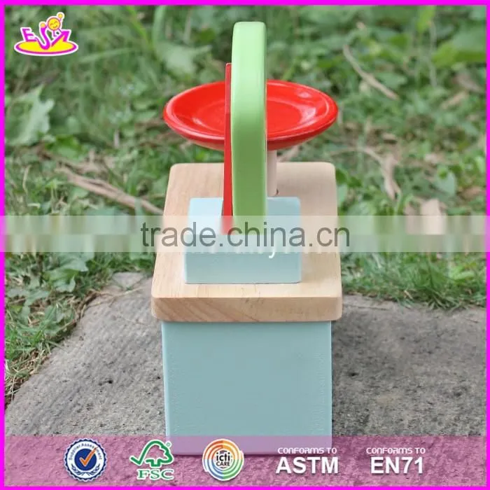 2016 New design children pretend play funny wooden scales toy W10D148