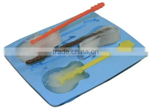 Skeleton Shape Silicone Ice Tray (UHAA002)
