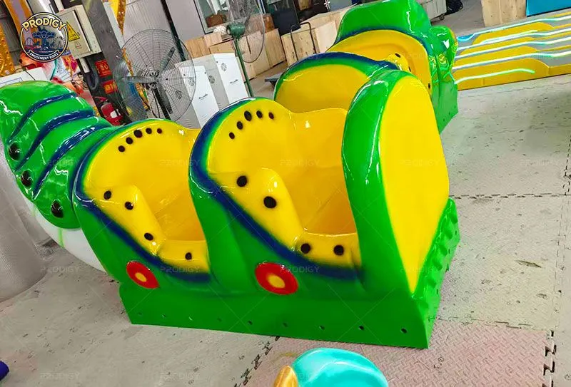 Caterpillar-Roller-Coaster-fiberglass
