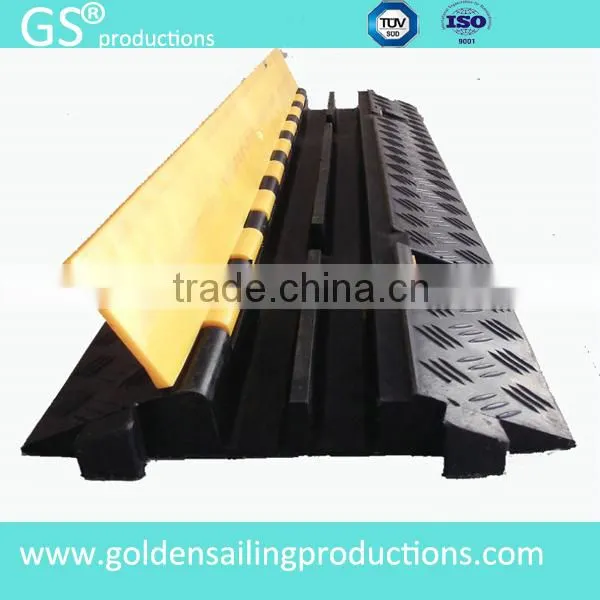 Rubber PVC cable protector, cable crossover for show