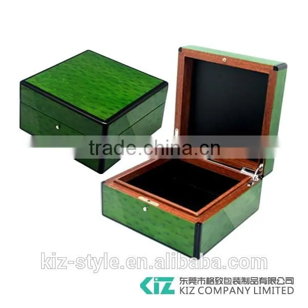 Elegent green wooden watch box for men's wrist watch