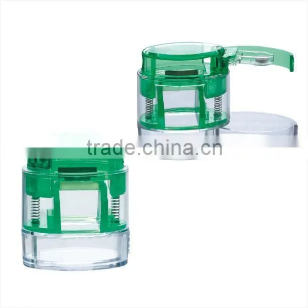 Plastic pill crusher