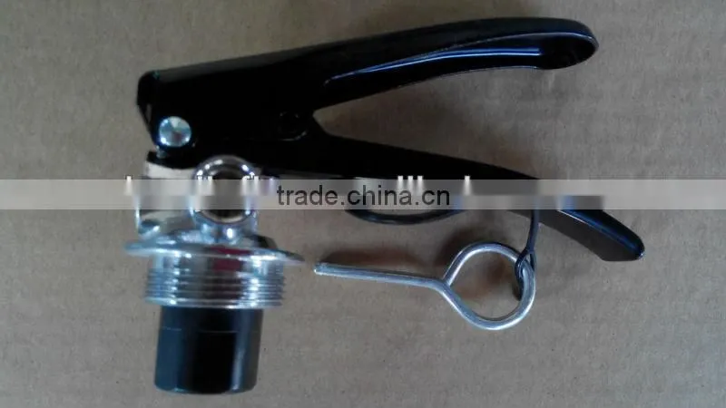 SAFETY VALVE FOR EXTINGUISHER