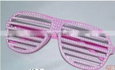 Diamond shutter glasses