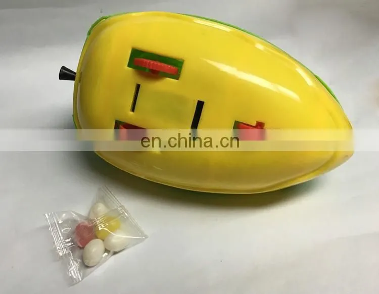 Plastic boat pull line candy toy with light