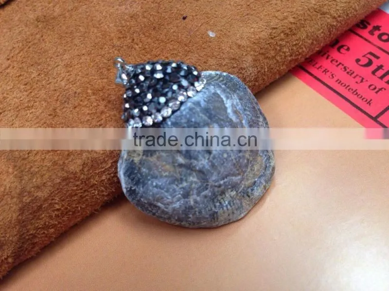 Wholesale Charm Fossilized shell diamond pendant for accessories