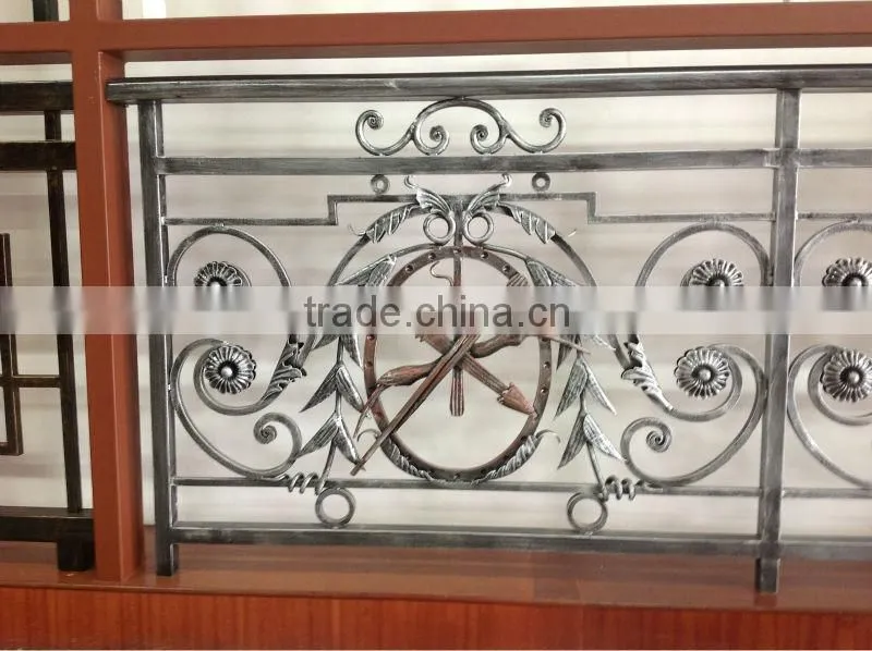 2015 Top-selling modern steel iron balcony fence