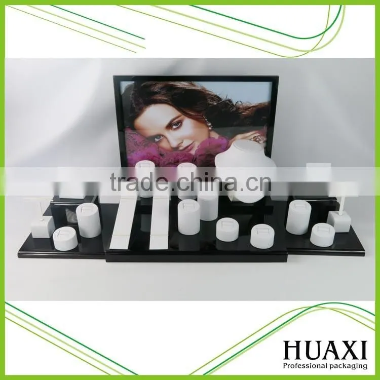 Huaxin Jewelry display stand wood brown pu jewellery stands