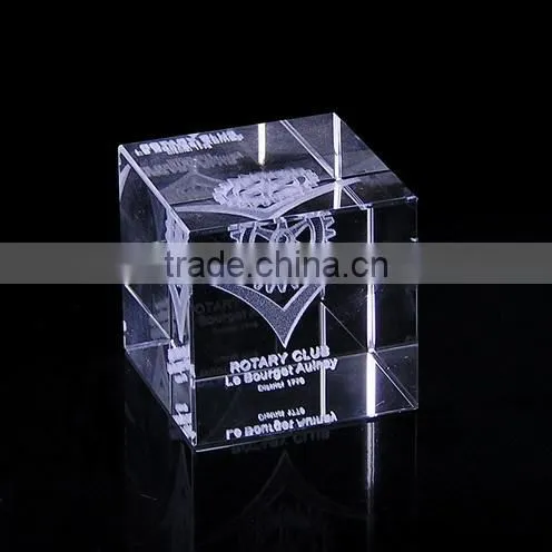 Smooth edge cubes for art shows