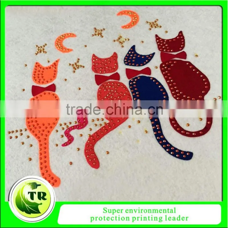 Laser cutting hot fix motif for clothing