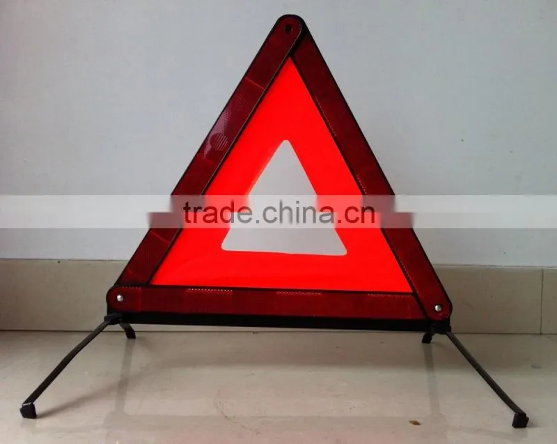 flashing light warning triangle