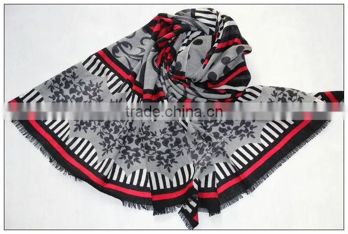 100% cashmere scarf