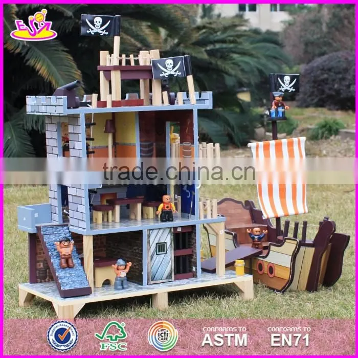 2017 new design boys pretend play wooden pirate doll house with pirate boat W06A162
