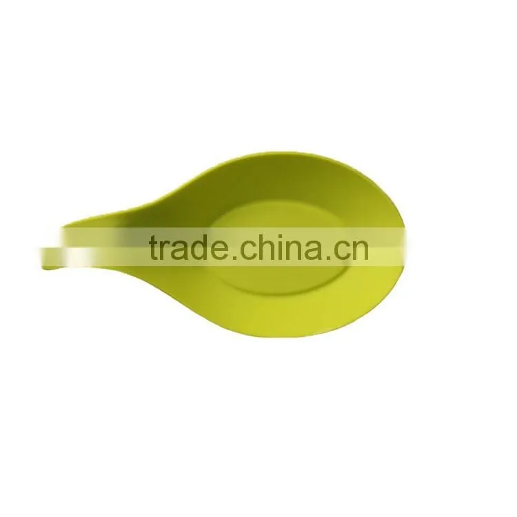 FDA food grade heat resistant non-stick silicone spoon rest.