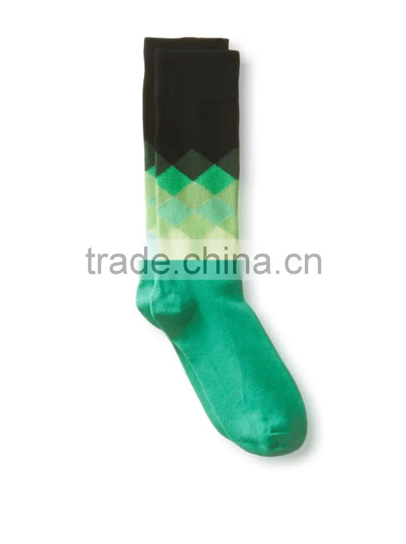 Custom made jacquard logo sports socks