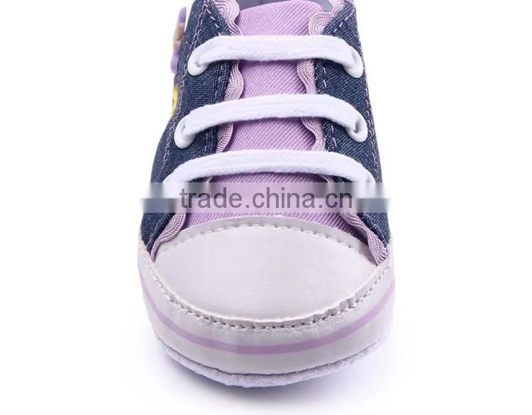 Flower embroidered ruffles mori baby girl's shoes