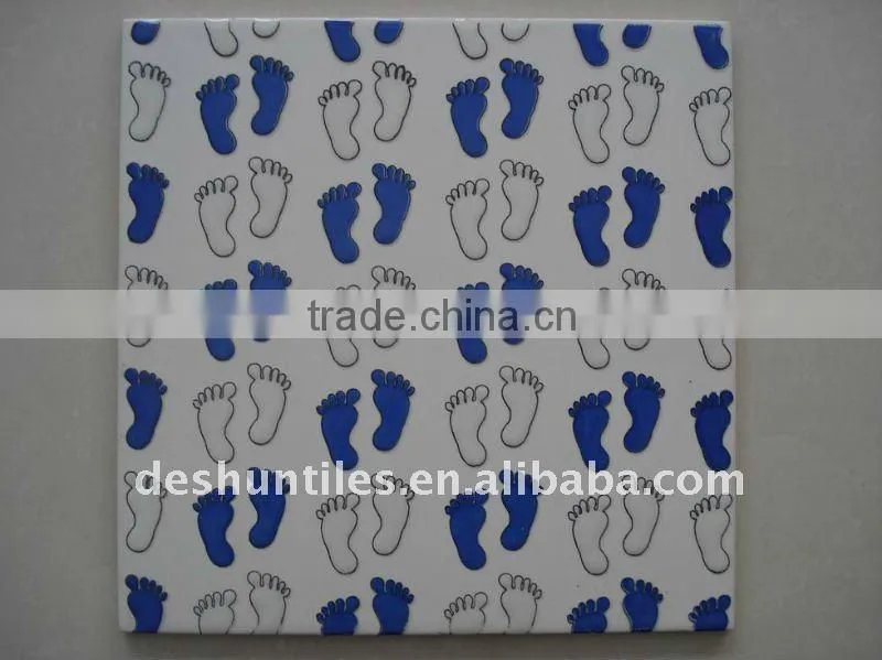 Glazed floor tiles