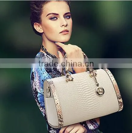 2014Alibaba hot saling snake skin waterproof shoes and bags rexine leather