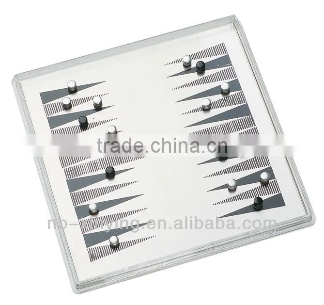 mini magnetic backgammon in plastic casing