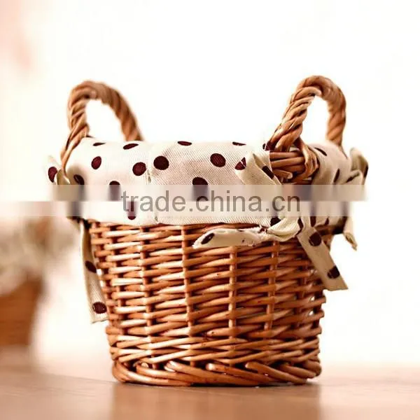 Chic Eco-Friendly Willow Craft