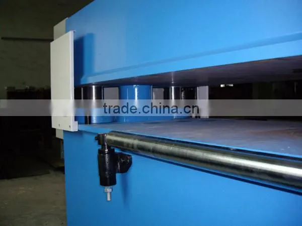 Foam EPE Packaging Materials Hydraulic Die Sponge Cutting Machine