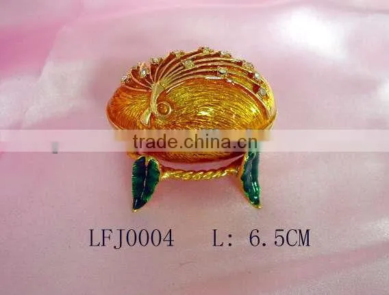 Egg Shaped Metal Jewelry Box For Wedding Souvenir