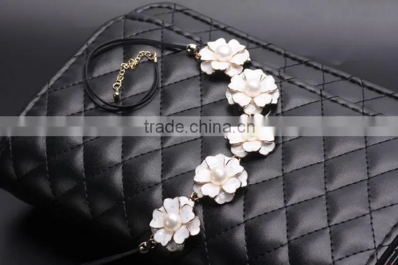 2016 elegant 9-10mm freshwater pearl flower necklace