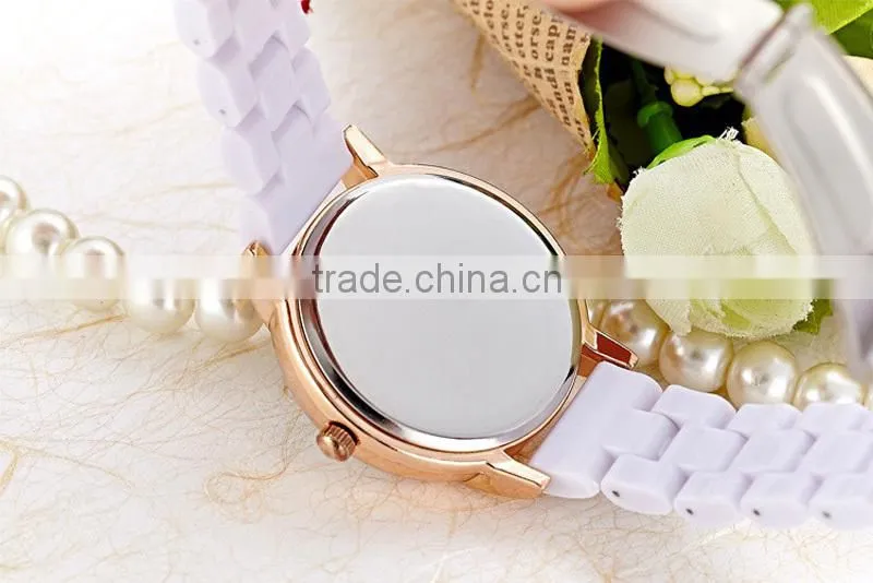 2015 Popular Promotional Items All Colors Cute Silicon Watch Women