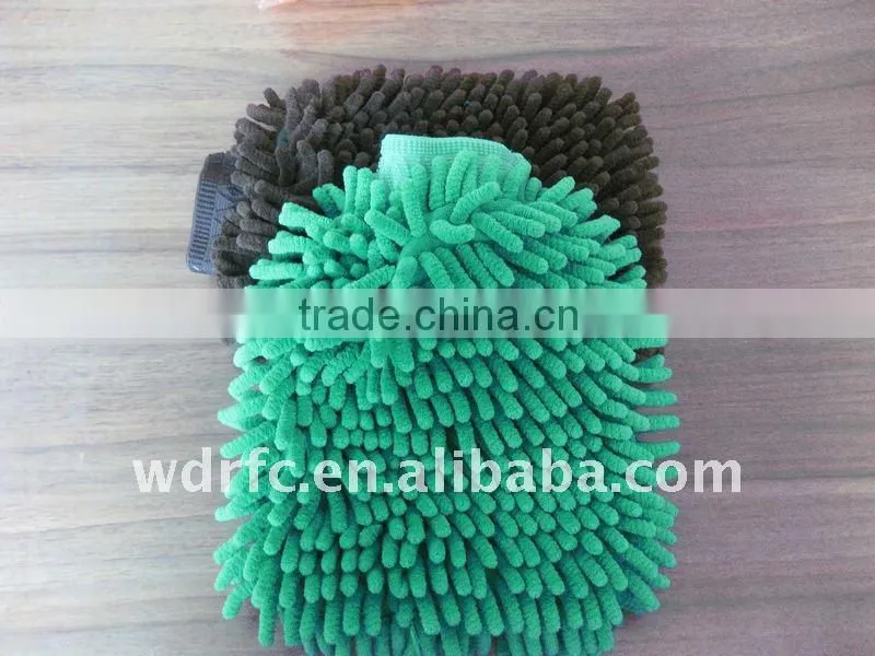 Cleaning glove