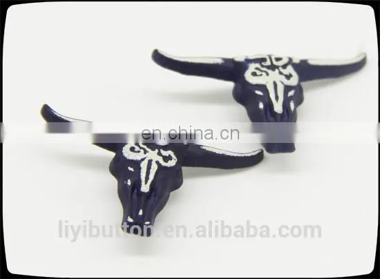 decoration painted color metal garment label, nice quality with OX-head logo zinc alloy garment label