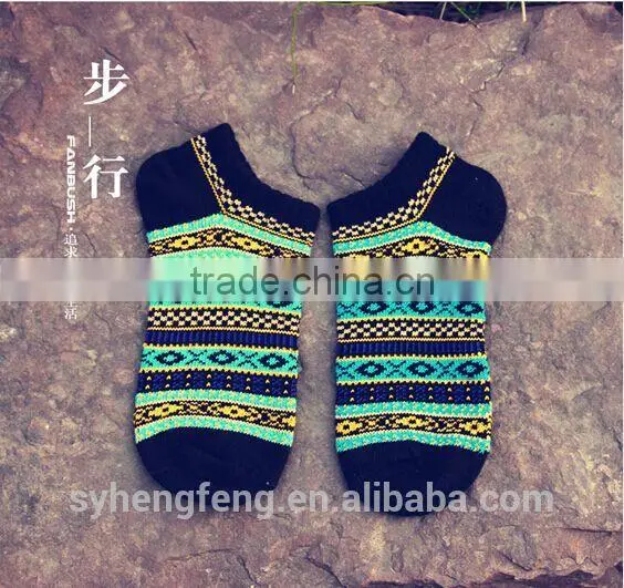 2016 new design custom high quality women socks in hot saling