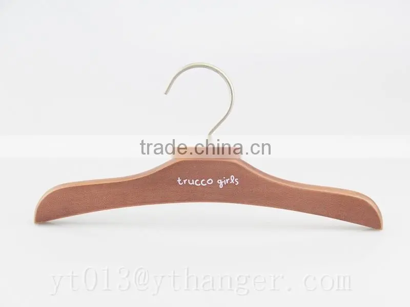 CY-663 little children wooden hanger cute boys clothes hanger with girl dress hanger