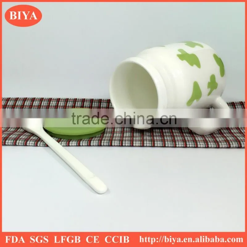 milk mug for kid breakfast mug with silicone lid and ceramic spoon for wholesale with logo decal print and handle