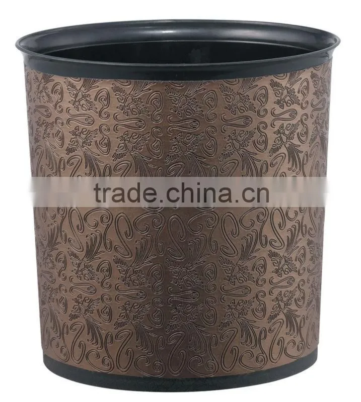 Garbage can