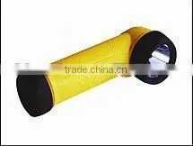 Rechargeable portable flash light