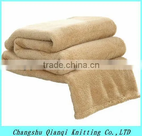 Colourful coral fleece blanket