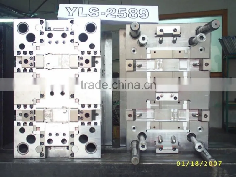 High Quality&Precision Auto Oil Pump Plastic Injection Mold-shenzhen