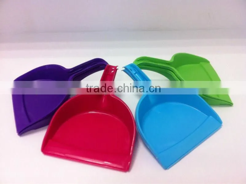durable plastic dustpan